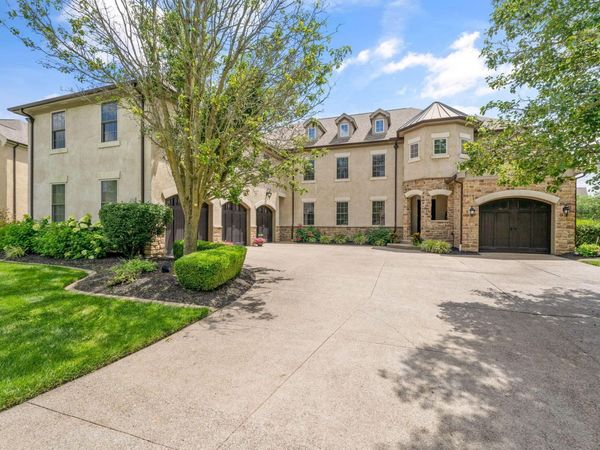 4500 Village Club Drive, Powell, OH 43065