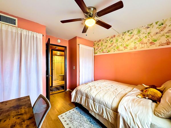 706 Sunny Pine Way, Unit F1, Greenacres, FL 33415
