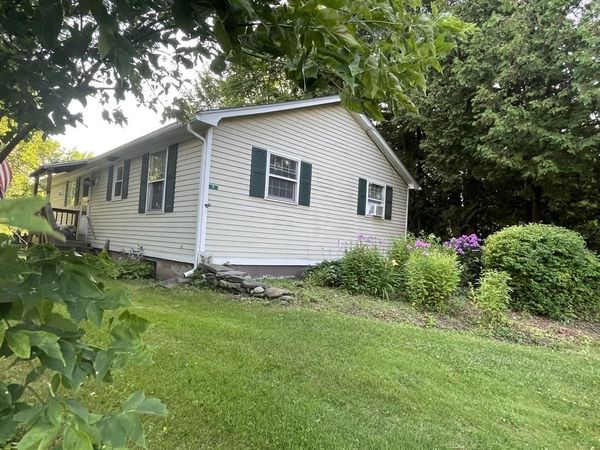 9 12 Route, Hartland, VT 05048