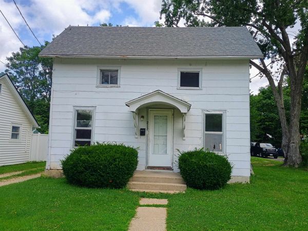 213 West Chapel Street, ROCKTON, IL 61072