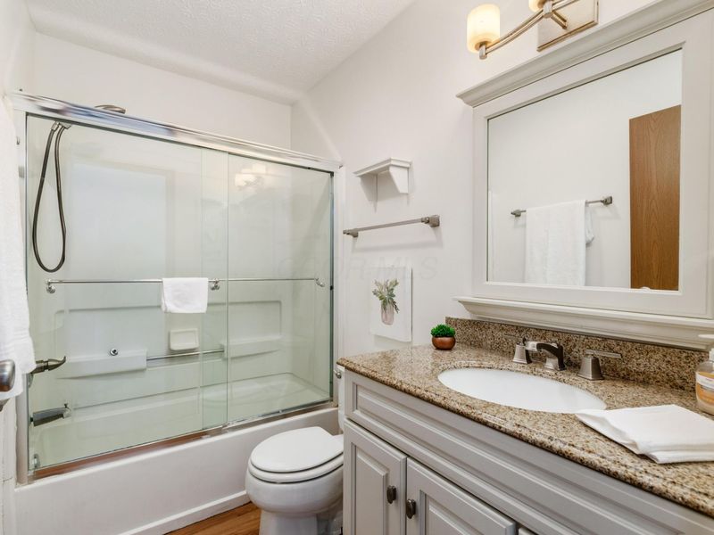 1649 Bennigan Drive, Unit 174D, Hilliard, OH 43026 Photo 21