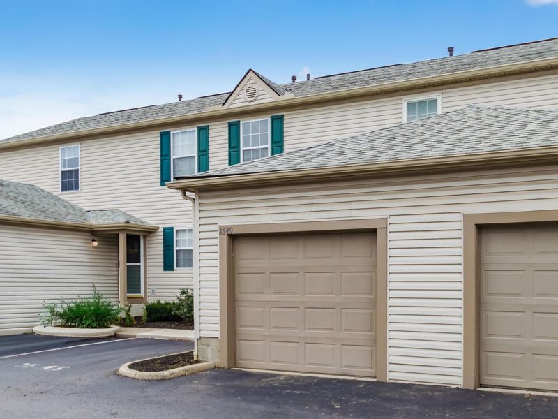 1649 Bennigan Drive, Unit 174D, Hilliard, OH 43026 Photo 3