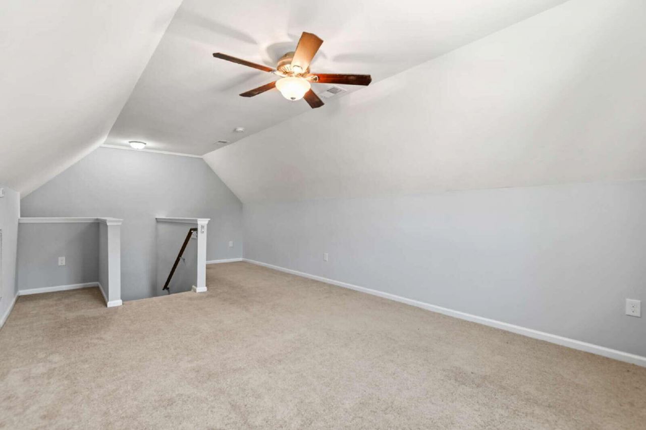 3368 Kinross Court Photo 17