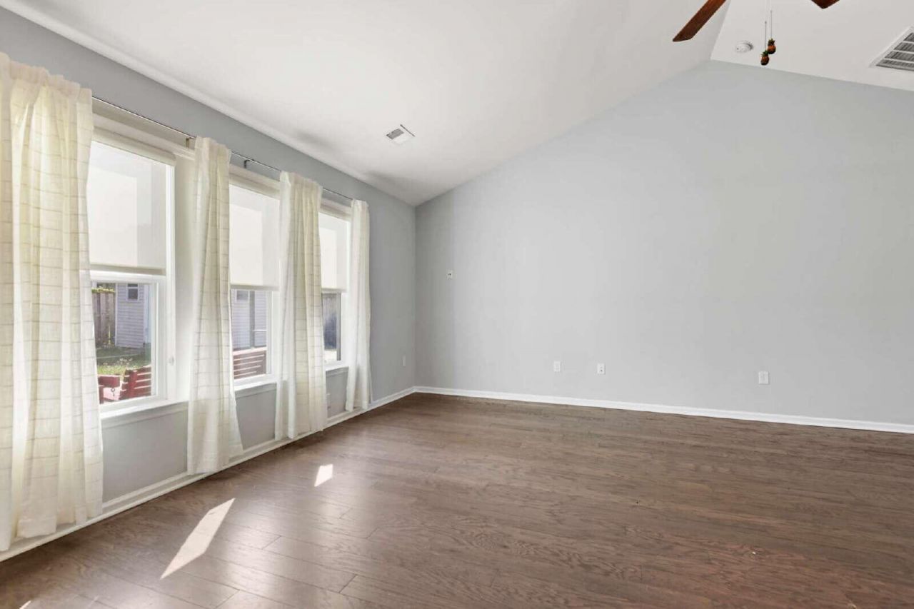3368 Kinross Court Photo 6