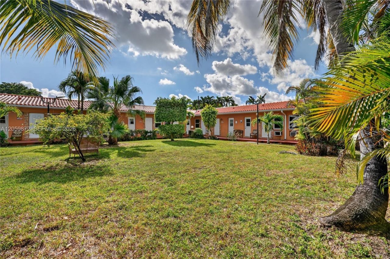 140 SW 30th Ct , Miami, FL 33135 Photo