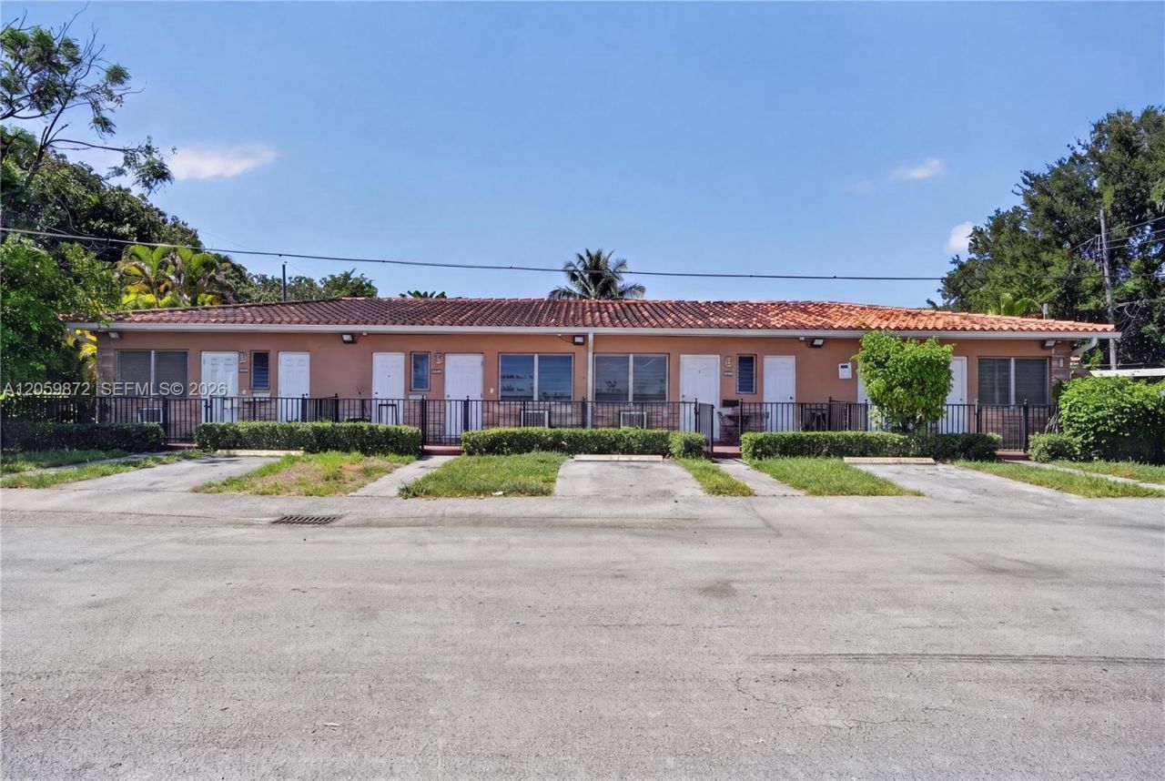 140 SW 30th Ct , Miami, FL 33135 Photo
