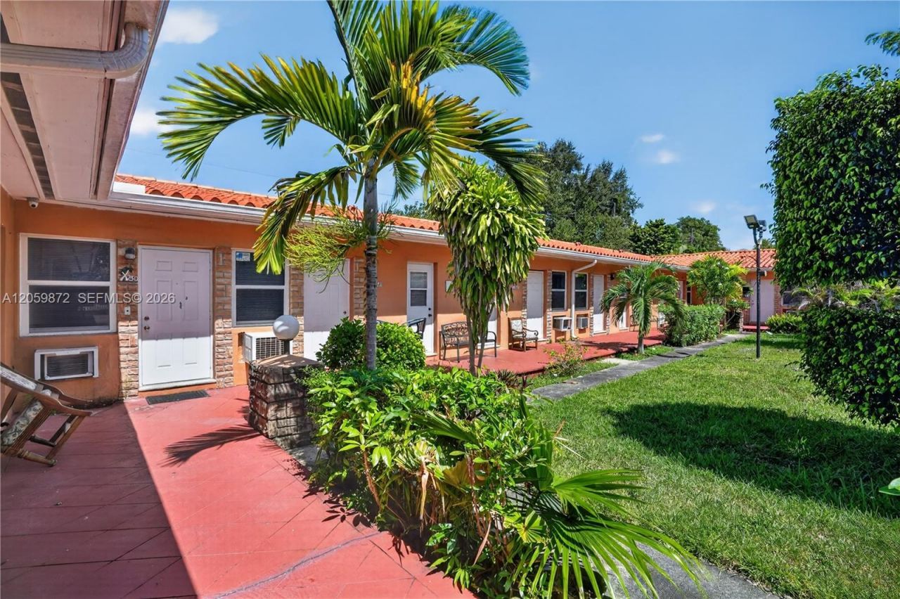 140 SW 30th Ct , Miami, FL 33135 Photo