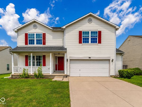 711 Bluff Creek Drive , Fortville, IN 46040