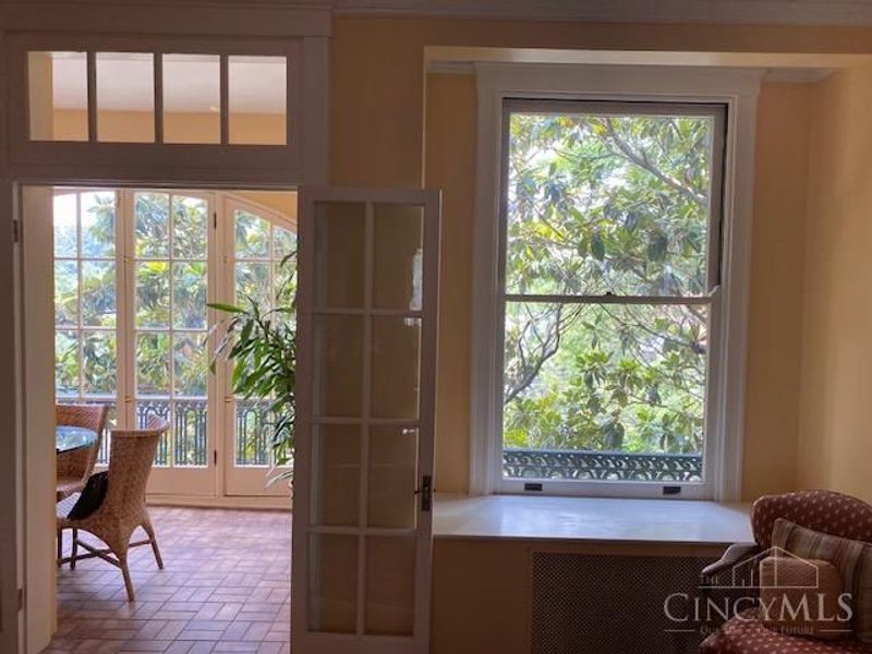 2138 Madison Road, Unit L, Cincinnati, OH 45208 Photo 5