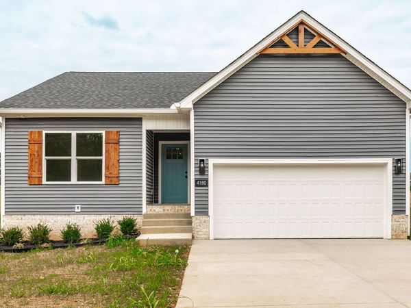 4180 Hereford Dr, Greenbrier, TN 37073