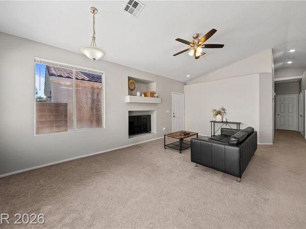 9588 Ensworth Street, Las Vegas, NV 89123