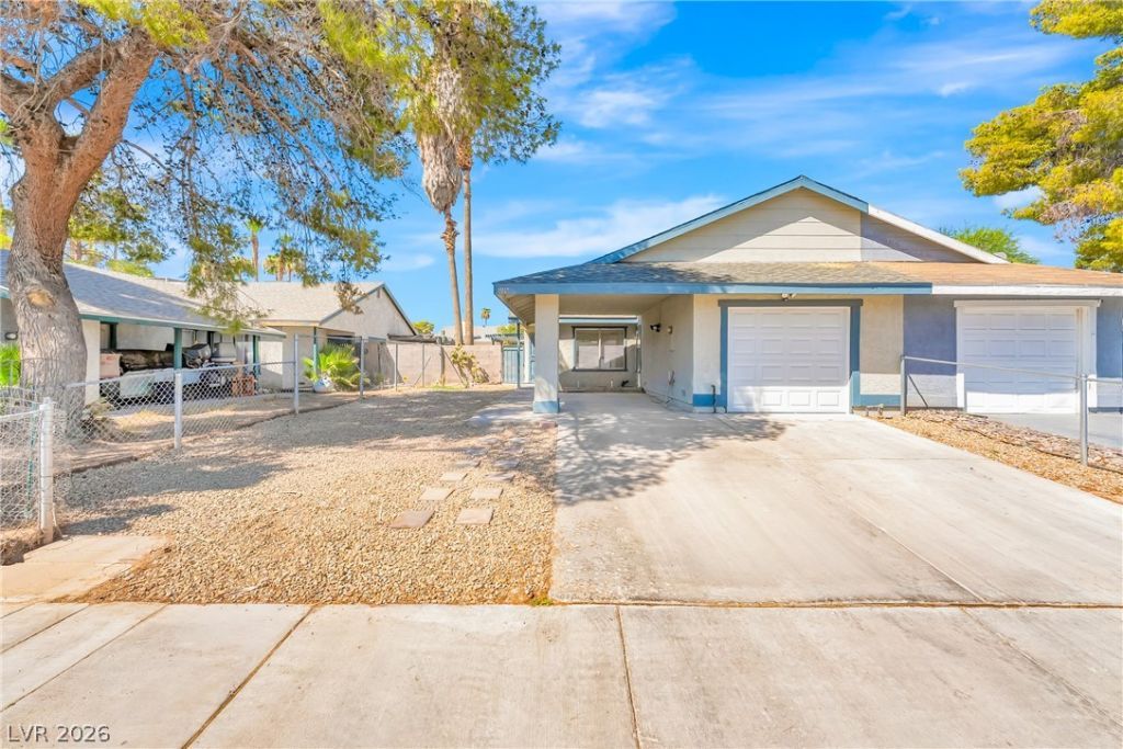 1915 Winterwood Boulevard , Las Vegas, NV 89142