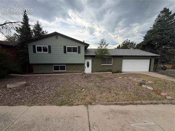 1129 Stanton Street, Colorado Springs, CO 80907