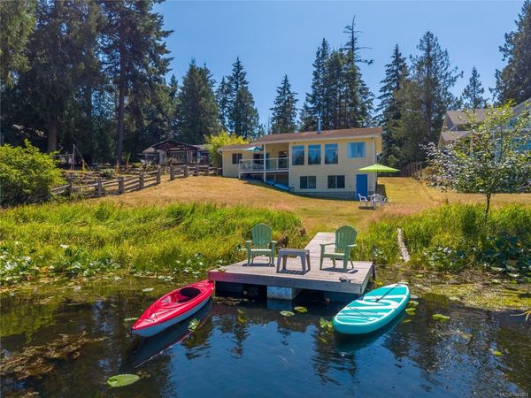 3826 Pirates Rd , Pender Island, BC V0N 2M2