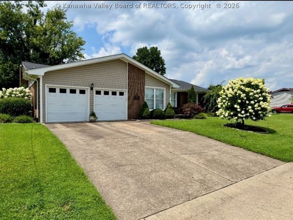 158 Shawnee Estates, Winfield, WV 25213