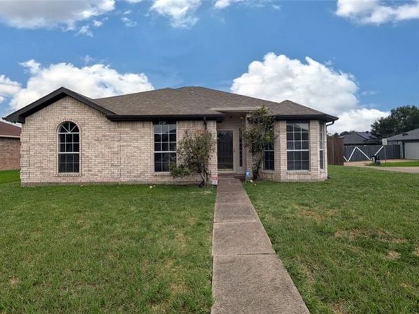 1524 Allen Drive, Mesquite, TX 75149