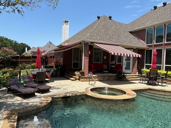 2300 High Pointe Drive , Corinth, TX 76210