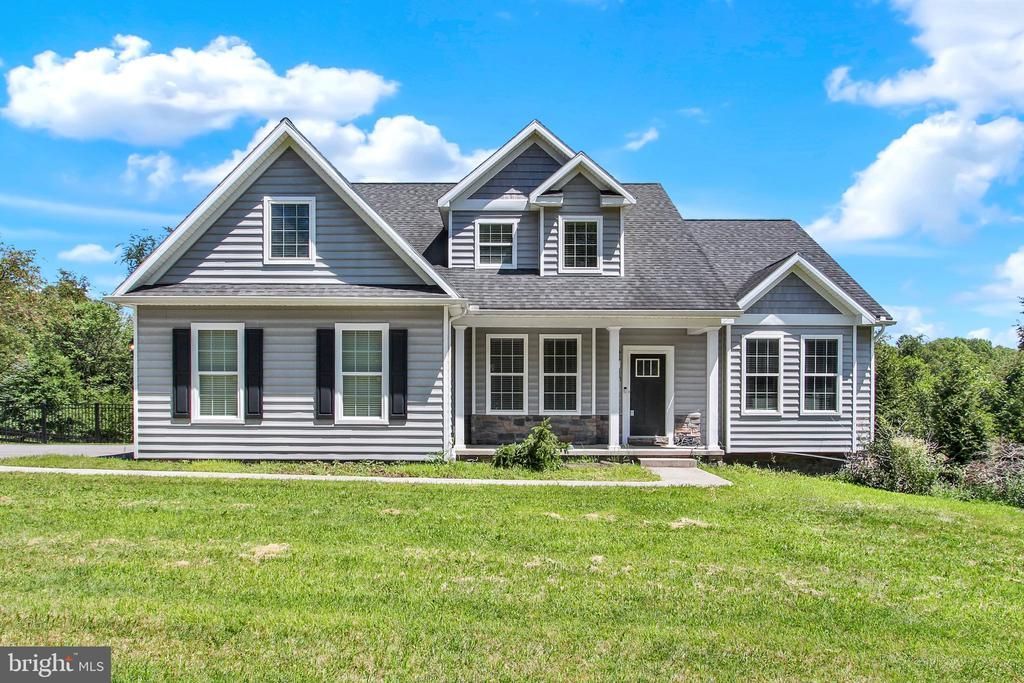1950 OAKWOOD DRIVE , HANOVER, PA 17331