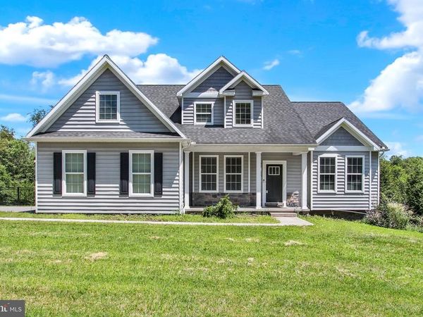 1950 OAKWOOD DRIVE , HANOVER, PA 17331