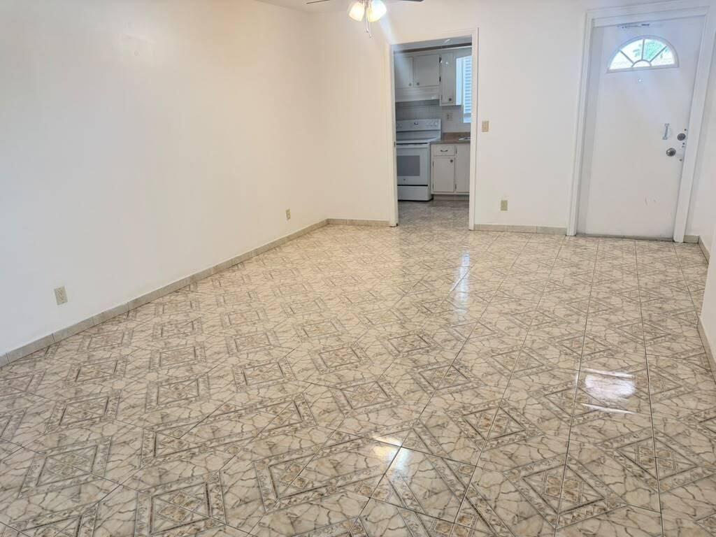 2727 Dudley Drive W, Unit E, West Palm Beach, FL 33415 Photo