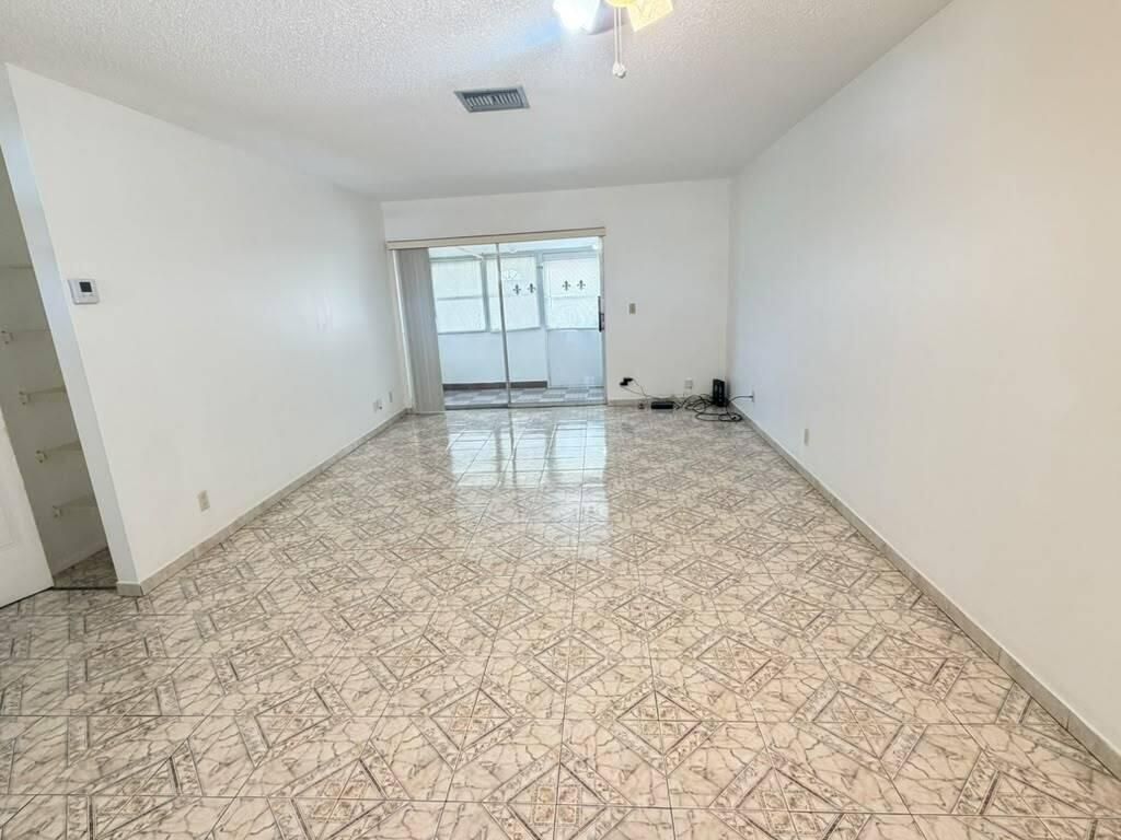 2727 Dudley Drive W, Unit E, West Palm Beach, FL 33415 Photo
