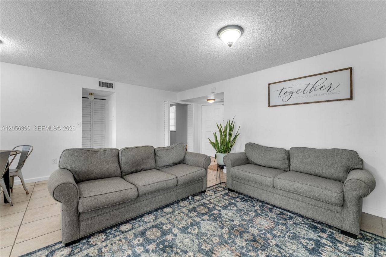1400 Jefferson Dr, Unit 1400 B, Homestead, FL 33034 Photo