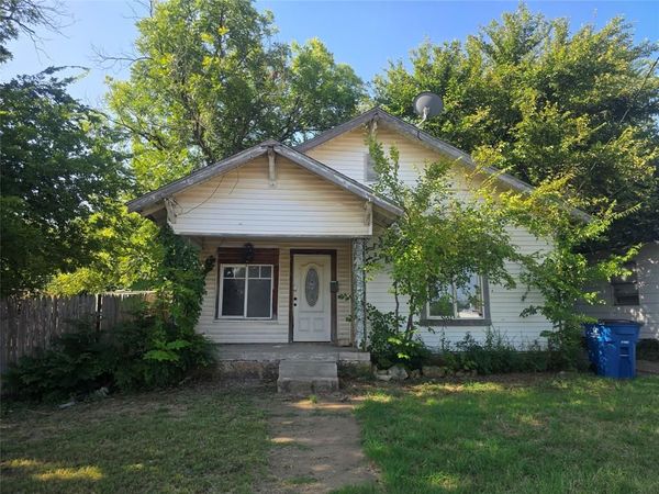 905 W Walker Street, Breckenridge, TX 76424