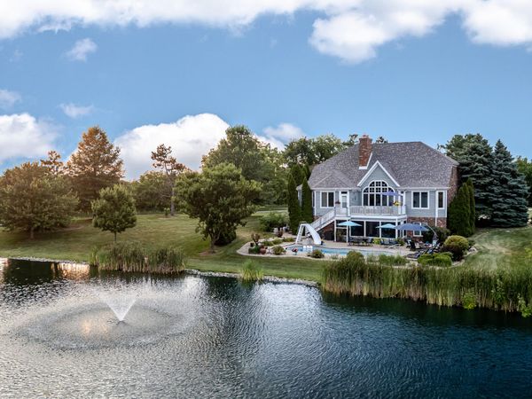 11255 Bell Place , Crown Point, IN 46307