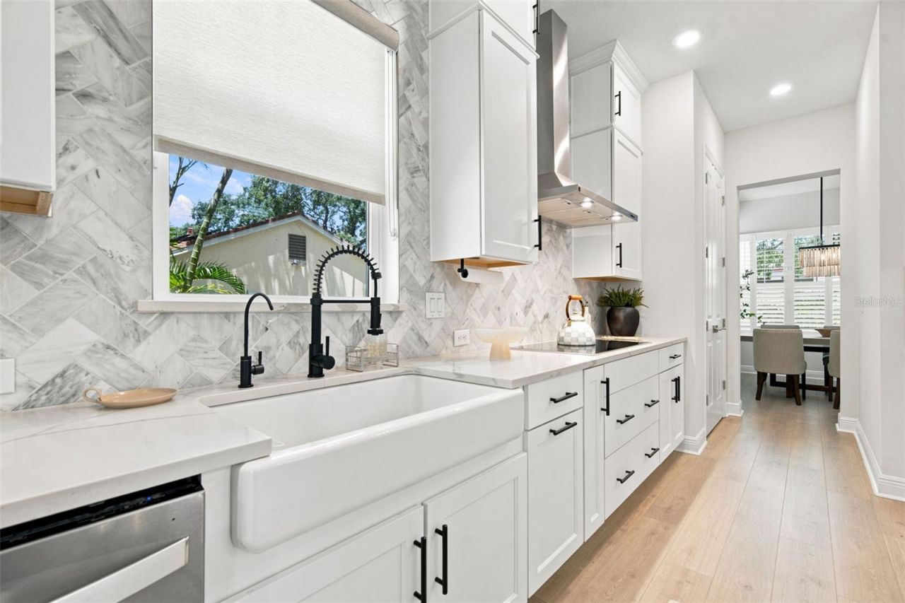 312 35th Avenue Ne, Saint Petersburg, FL 33704 Photo