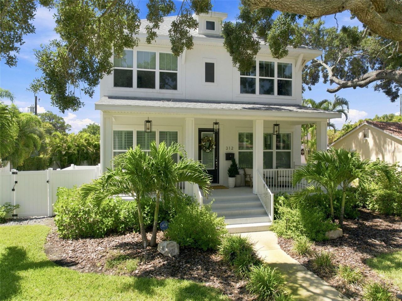 312 35th Avenue Ne, Saint Petersburg, FL 33704 Photo