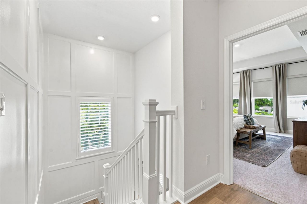 312 35th Avenue Ne, Saint Petersburg, FL 33704 Photo