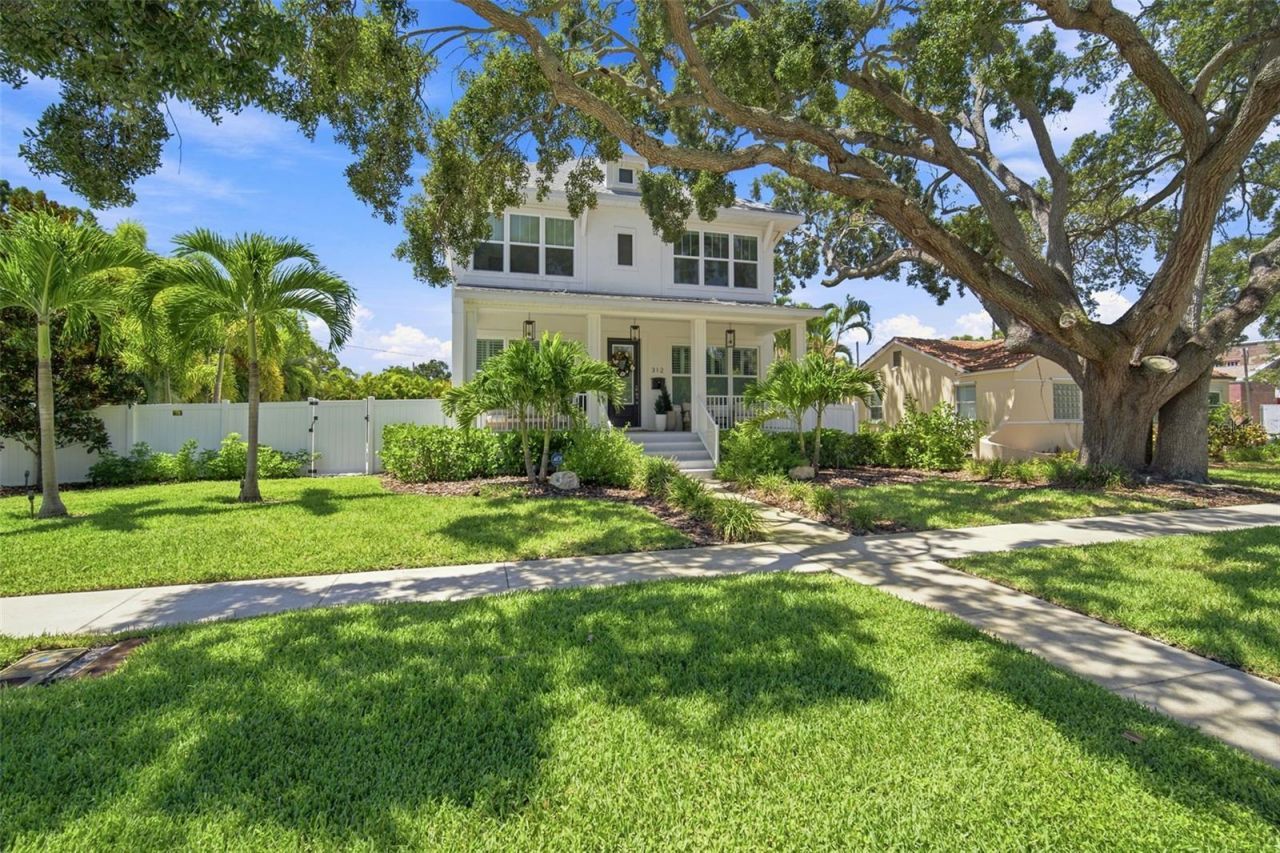 312 35th Avenue Ne, Saint Petersburg, FL 33704 Photo