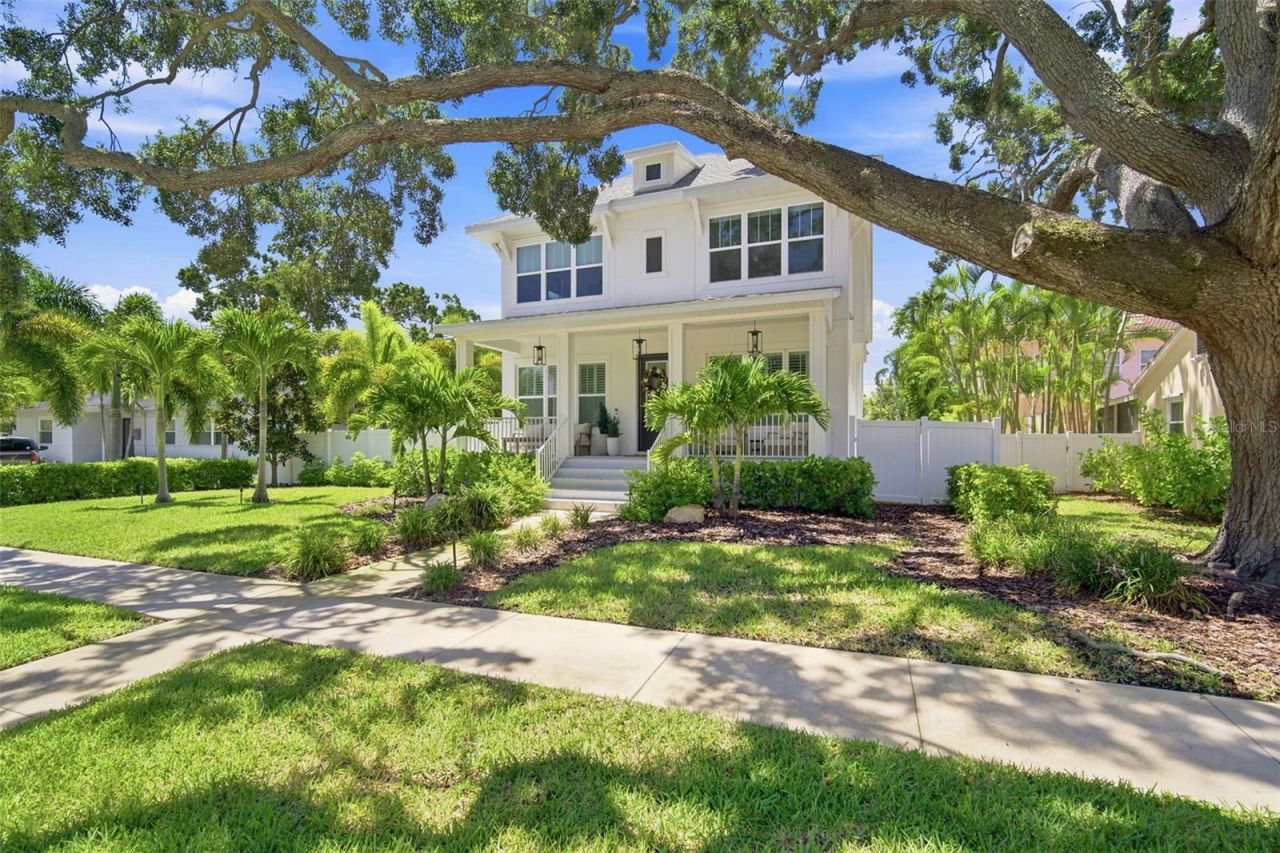 312 35th Avenue Ne, Saint Petersburg, FL 33704 Photo