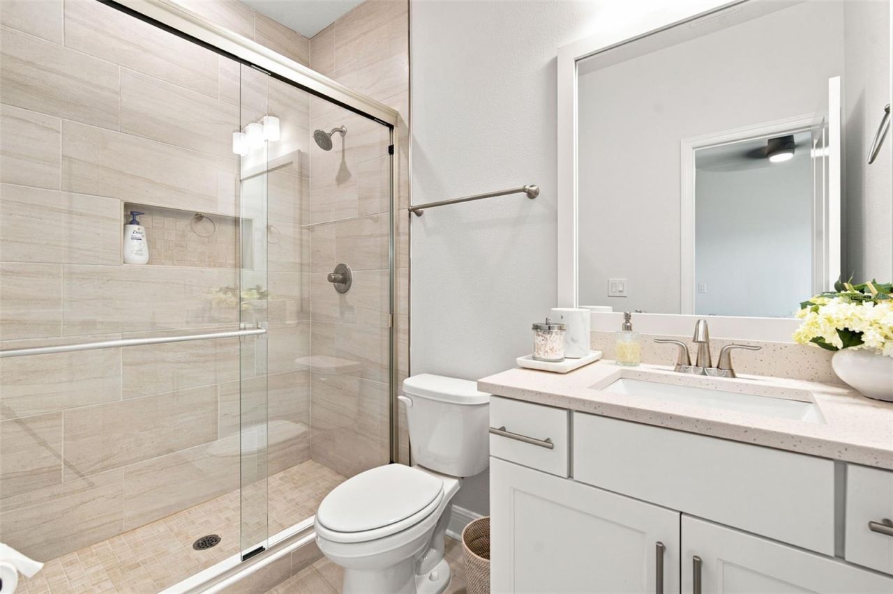 312 35th Avenue Ne, Saint Petersburg, FL 33704 Photo