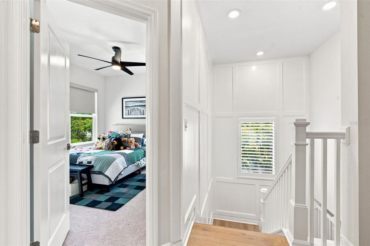 312 35th Avenue Ne, Saint Petersburg, FL 33704 Photo
