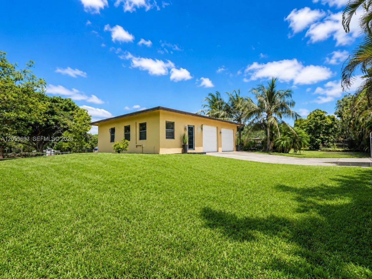 13602 SW 24th St, Davie, FL 33325 Photo