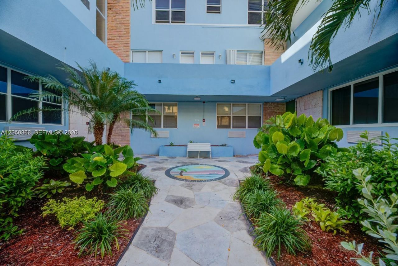 326 Harrison St , Unit 106A, Hollywood, FL 33019 Photo