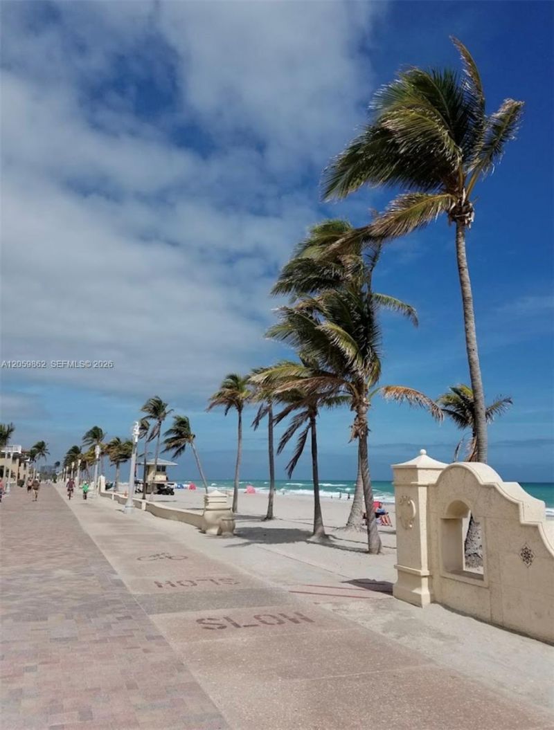 326 Harrison St , Unit 106A, Hollywood, FL 33019 Photo