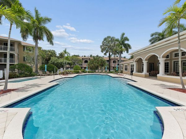 6573 Emerald Dunes Drive, Unit 201, West Palm Beach, FL 33411