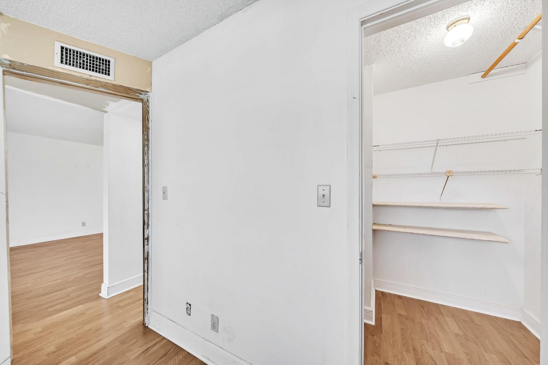 8980 S Hollybrook Boulevard, Unit 204, Pembroke Pines, FL 33025 Photo