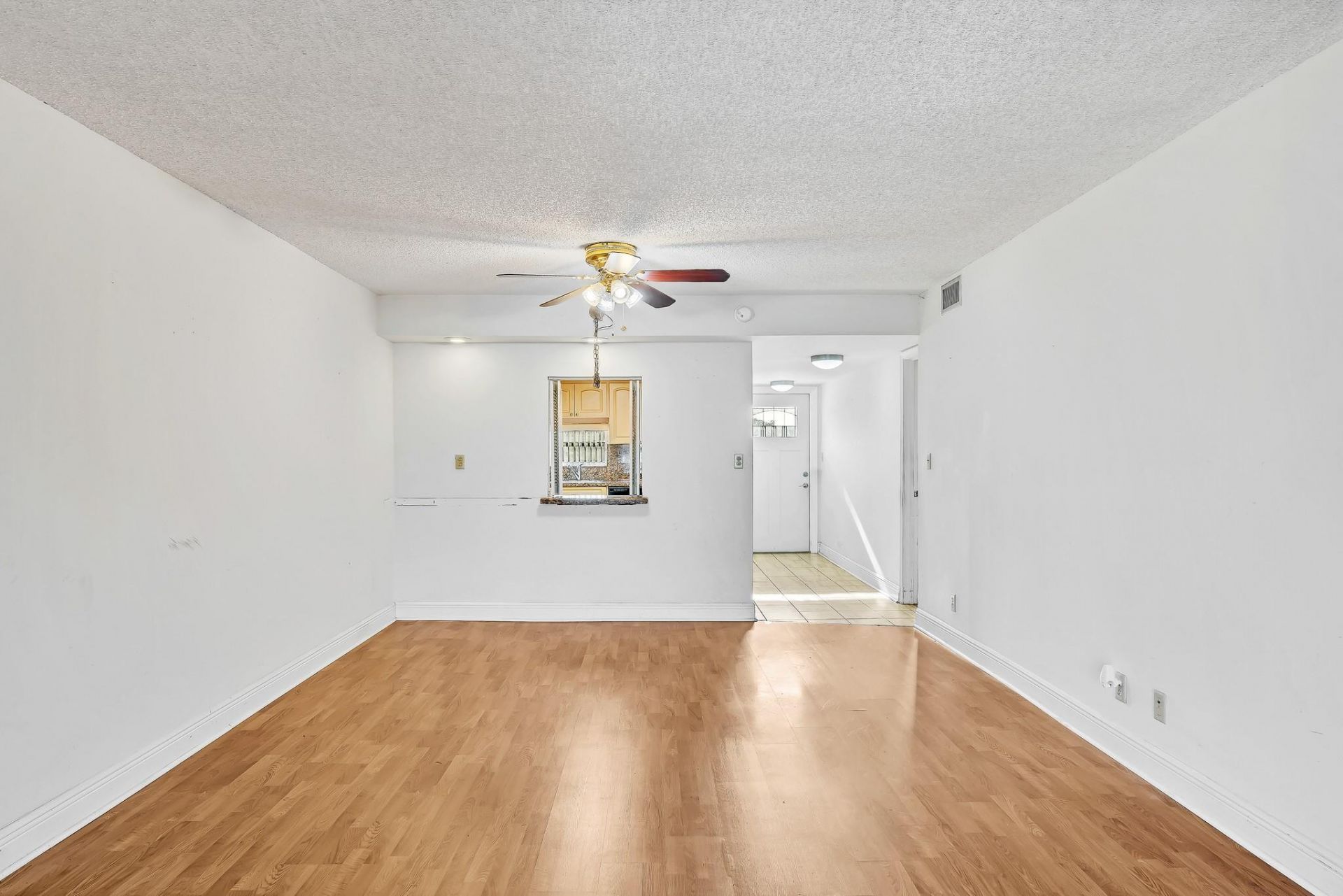 8980 S Hollybrook Boulevard, Unit 204, Pembroke Pines, FL 33025 Photo