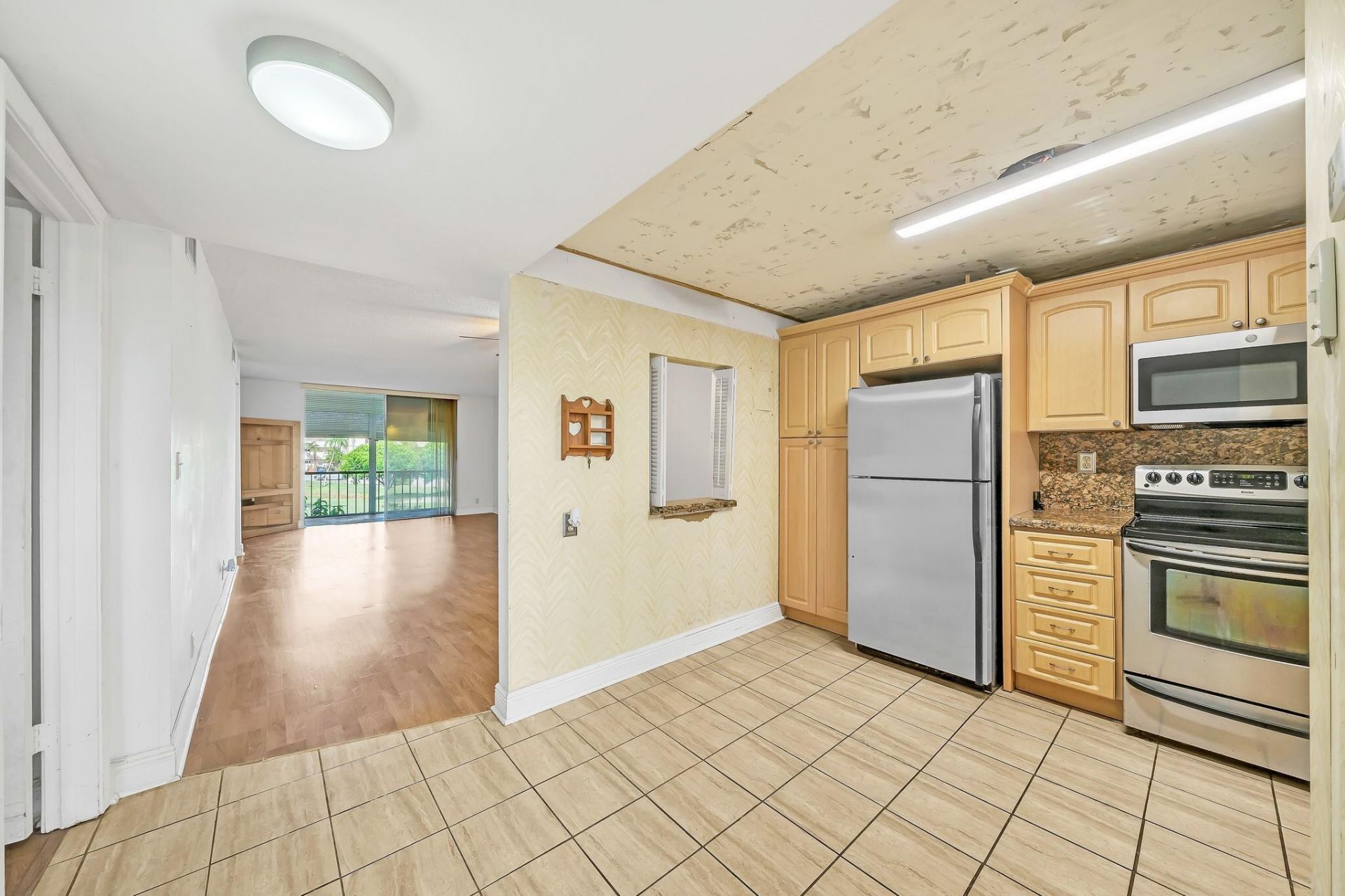 8980 S Hollybrook Boulevard, Unit 204, Pembroke Pines, FL 33025 Photo