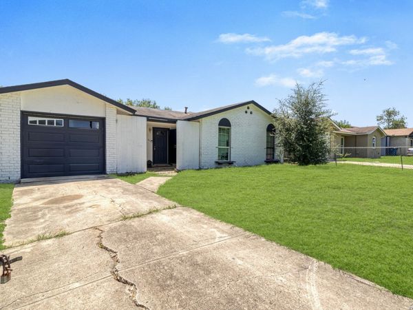 411 SAMUEL DR, San Antonio, TX 78227