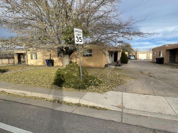 610 San Pedro Drive SE, Albuquerque, NM 87108