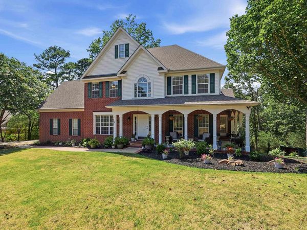 2 Richland Hills Drive , Conway, AR 72034