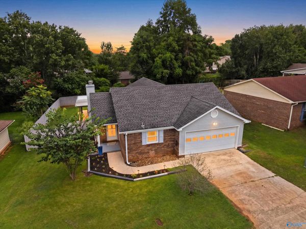 214 Barkwood Drive NE, Huntsville, AL 35811
