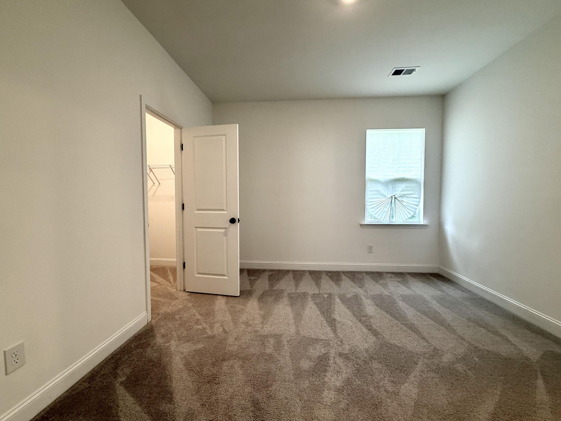 251 Claret Cup Way Photo 32