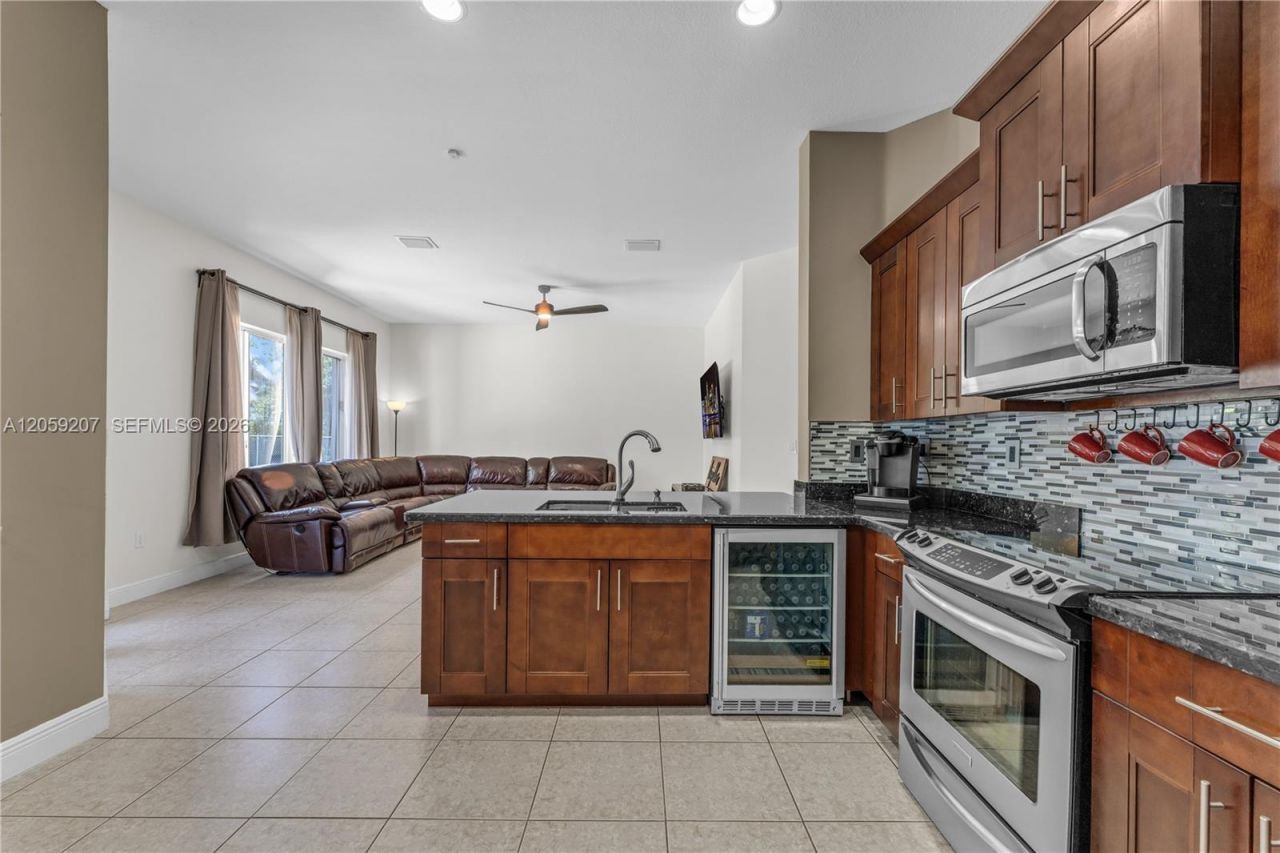 20464 SW 325th St, Homestead, FL 33030 Photo