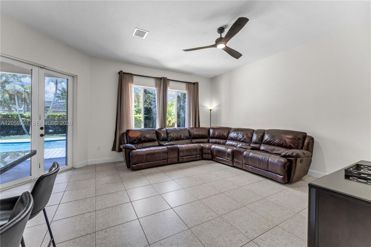 20464 SW 325th St, Homestead, FL 33030 Photo