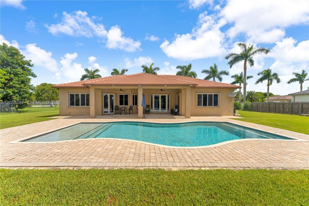 20464 SW 325th St, Homestead, FL 33030 Photo